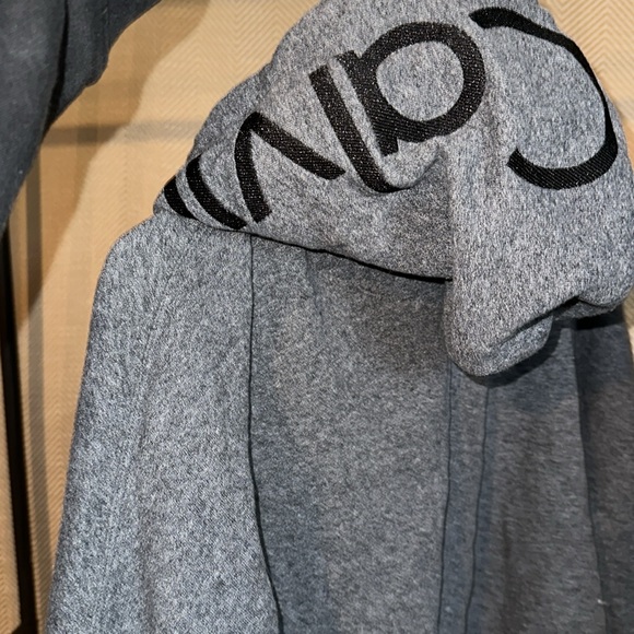 Cropped Calvin Klein performance zip up hoodie size small gray - Picture 4 of 5
